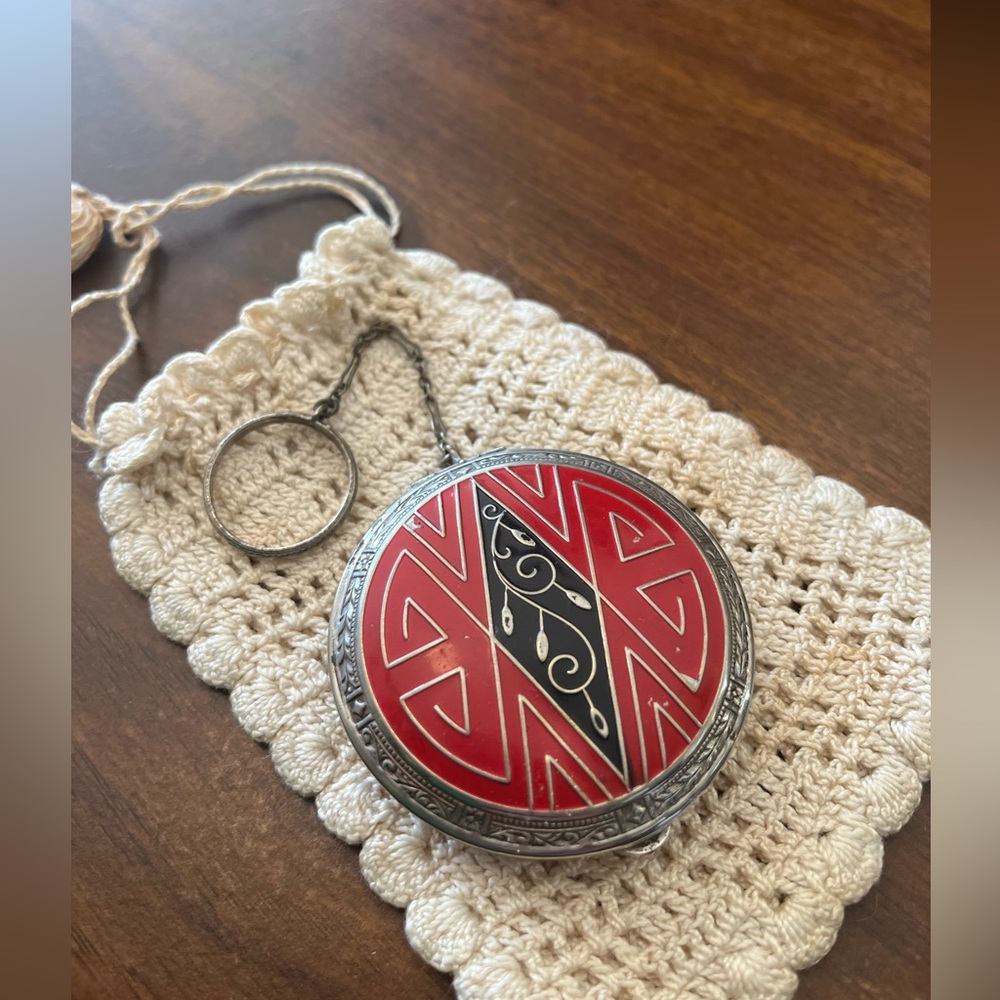 Fantastic Vintage 1920’s Compact
